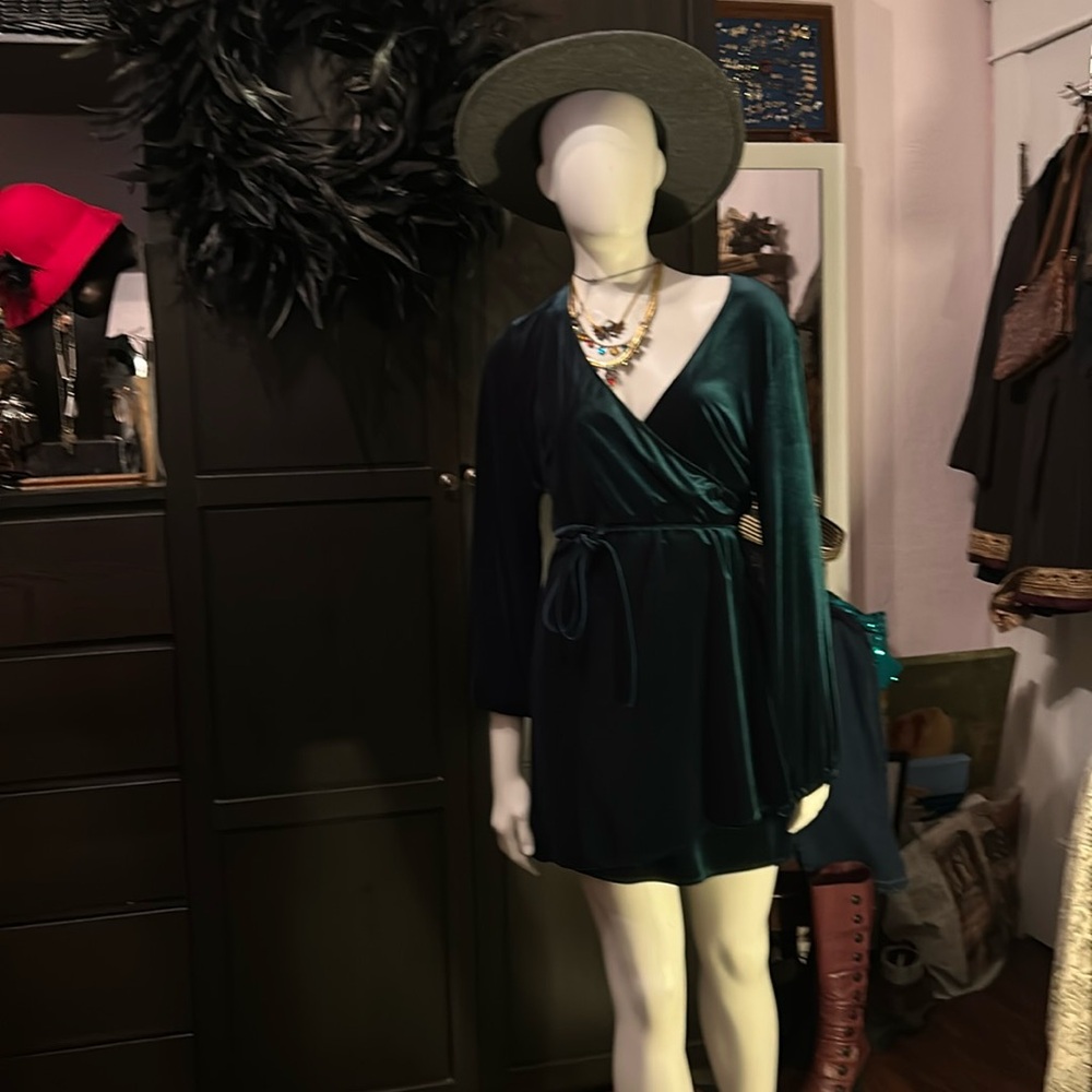Zara emerald green velvet dress